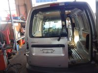 Hecktr links Flgeltr Heckklappe Scheibe (Dellen)<br>VW CADDY III KASTEN (2K) 1.9 TDI